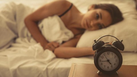 Sunset Anxiety: Saat Malam Hari Justru Jadi Waktu Overthinking dan Cemas Berlebihan 2 image 35